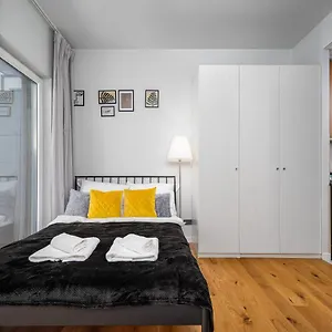  Apartament Apartament Wola Business Center Prymasa Street Polska